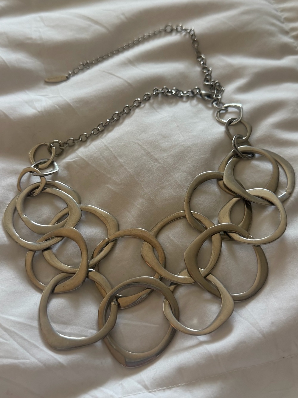 Nygard Y2K Silver Linked Circle Statement Necklace
